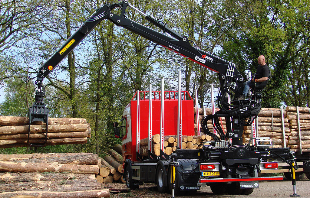 LOGLIFT 118S šumska dizalica
